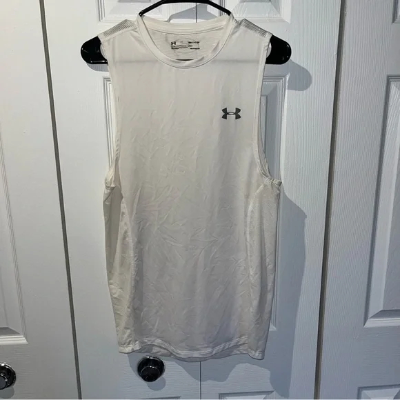 Under Armour Size SM Heatgear Sonic Fitted Tank - Picture 1 of 4
